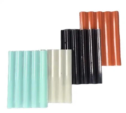 Korrugert takpanel i glassfiber